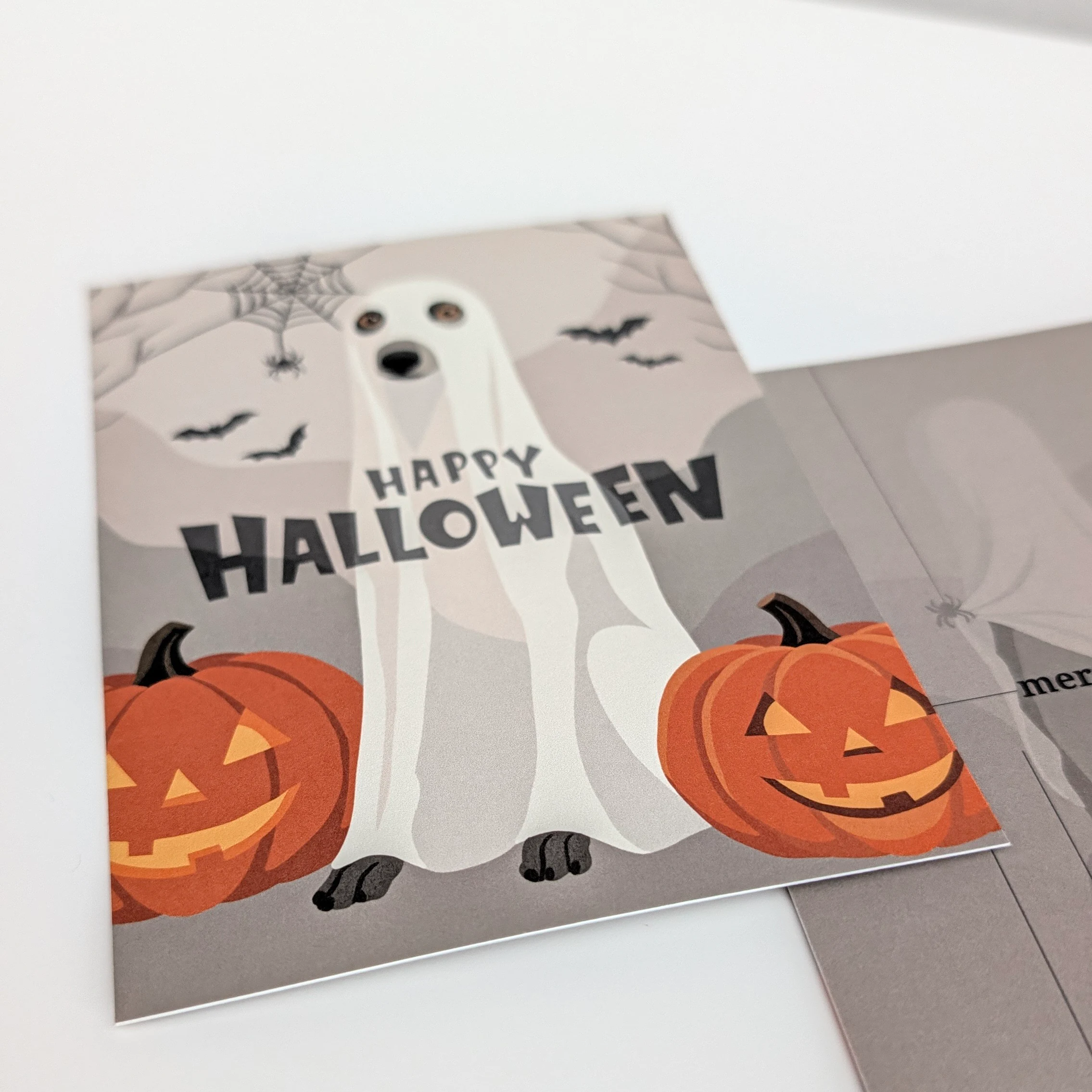 Postkarte A6 mit Windhunden, die Halloween feiern.